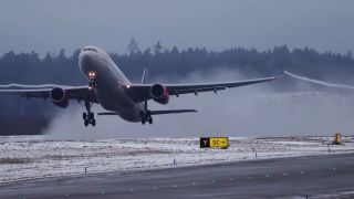 Pristátie a vzlietnutie na letisku Arlanda (spomalené zábery)