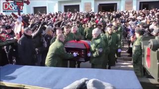 Posledná rozlúčka s legendárnym veliteľom Michailom Tolstyc
