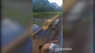 Padol na nesprávnu stranu priehrady (Brazília)