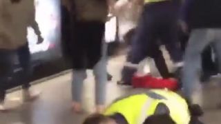 Chcela pomôcť priatelovi