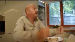Izer poučuje manželku