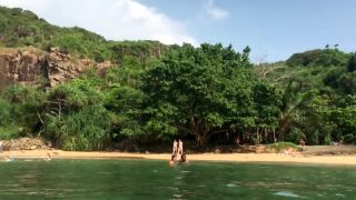 Jungle Beach z vody