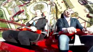 Krvavá jazda na húsenkovej dráhe (Ferrari Land)