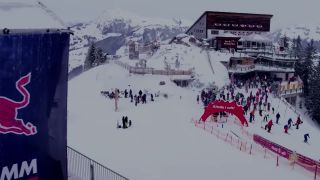 Rychlostna motorka na snehu