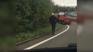 Zabudol na ručnú brzdu (Anglicko)