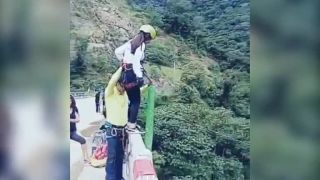 Keď sa bungee jumping premení na nočnú moru!