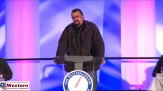 Steven Seagal o americkej politike, Obamovi
