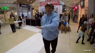 Karol Zajác.58 ročný originál OLD SCHOOL tanečník. Zaklada