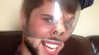 Obohatené video ako urán