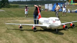 Jeden z najväčších modelov sveta - BOEING 747 - 400