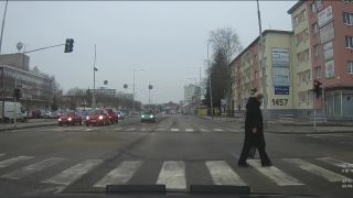 Mám sluchatka tak auta pozor na mňa.