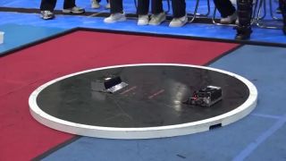 Epické súboje japonských sumo mini-robotov