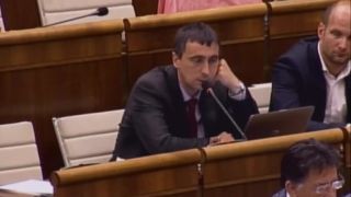 R. Schlosár reaguje na demagóga Marosza.