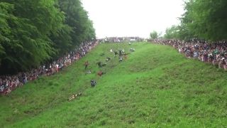 Gloucestershire Cheese Rolling 2017