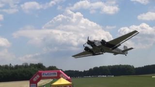 Koniec jedného z najväčších modelov lietadiel JU - 52