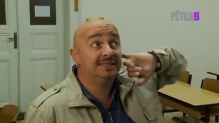 Zdeněk Izer - V škole