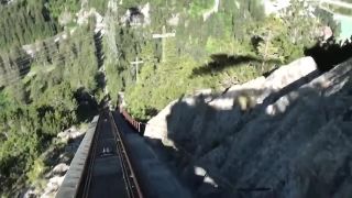 Jazda na pozemnej lanovke Gelmerbahn (Švajčiarsko)