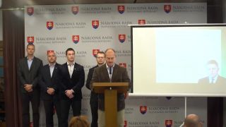 Tlačová konferencia k trestnému stíhaniu Fica