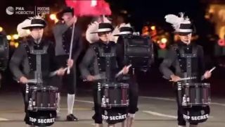 Vystúpenie Švajčiarov na Spasskej veži 2017 (Moskva)