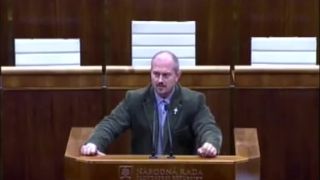 M. Kotleba v rozprave k uvoľneniu dlhovej brzdy