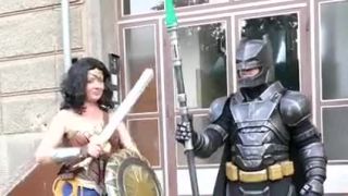 Masky ako z Hollywoodu.