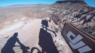 Senzačný zjazd Antoine Bizet (POV z Red Bull Rampage)