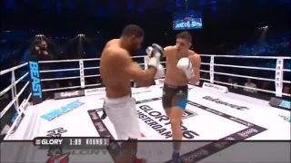 Séria veľmi dobre mierených úderov (kickbox)