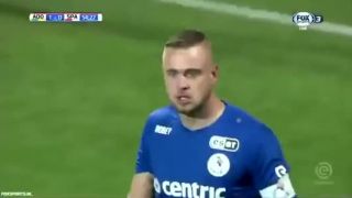 Za 5 sekúnd štyri zákroky.
