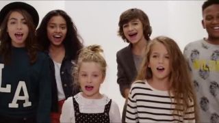 Kids United - On Ecrit Sur Les Murs (Clip Officiel)