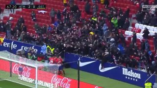 Diego Costa strelil gól a dostal červenú kartu