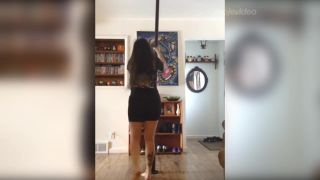 Ranná rozcvička fitness pole!