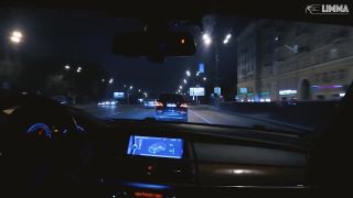 Moskovskí pacani sa pretekajú ulicami