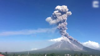 Výbuch sopky Mayon (Filipíny)