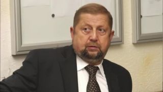Slovensko:Anarchia alebo policajný štát?