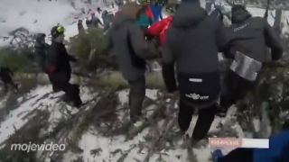 Chlapík na snowboarde nemal svoj deň (Rusko)