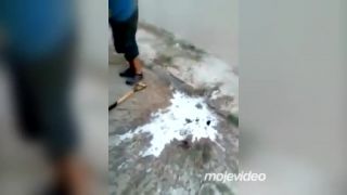 Aha, otvorím pivo rýľom!