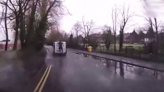 Keď už nemáš peniaze ani lístok na autobus (UK)