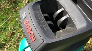 Záhradný drvič Bosch Axt 25 D