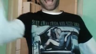 Dilino dňa, dobre sa doma takto zábava.