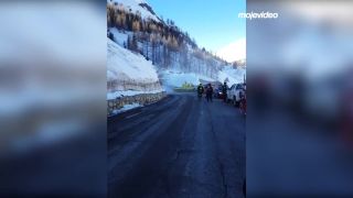 Horskí záchranári preventívne odstrlelili lavínu (Francúzsko)