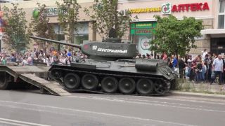 Naložte ten tank, lebo volám Putinovi!