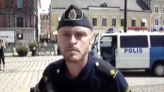 Švédska polícia vs. ruská polícia