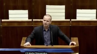 Mazurek o pozvaniu amerických vojakov