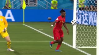 Oslava gólu mu veľmi nevyšla (Michy Batshuayi)