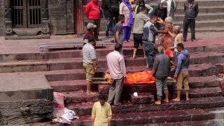 Posvätné miesta Nepálu 1. "Pashupatinath"