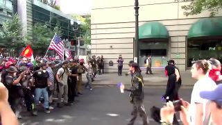 Voliči Donalda Trumpa vs. Antifa (nepokoje v USA)