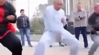 Čínsky majstri a ich genitálna gymnastika