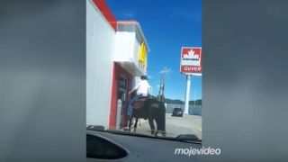 Kovboj išiel do Mekáča (USA)
