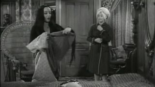 Rodina Addamsovcov - 1x12 Dohadzovačka Morticia