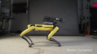 Spot Mini už vie aj zatancovať (Boston Dynamics)